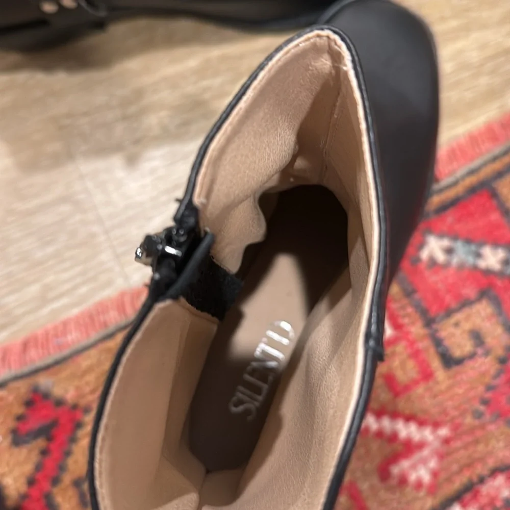 Leather Moto Boots - Picture 7 of 8